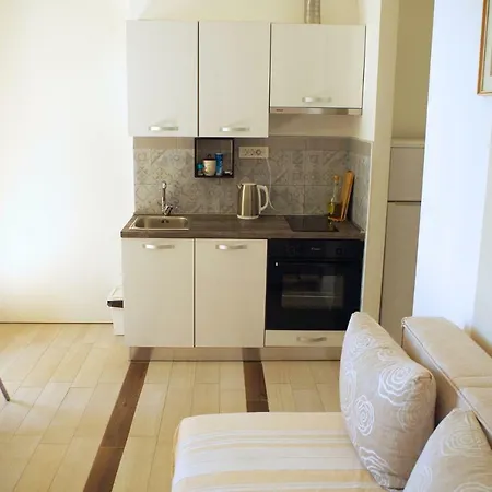 Veronika Apartment